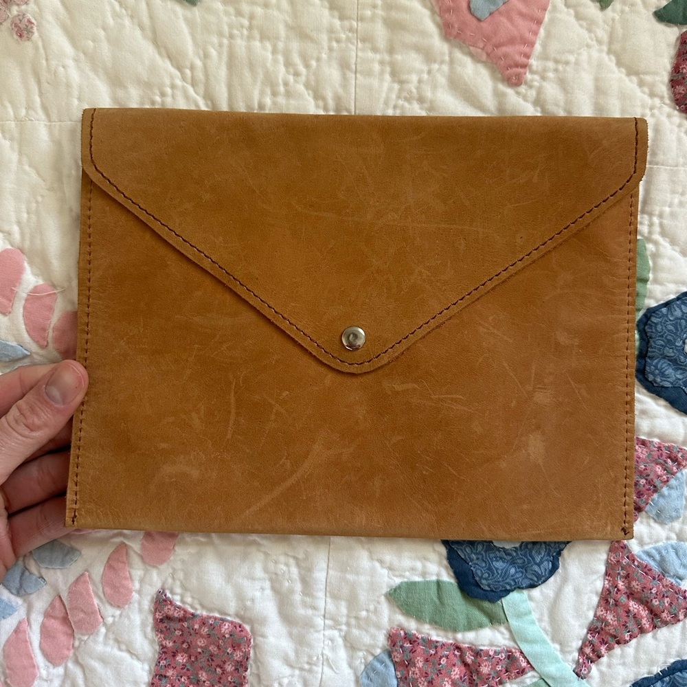 Gorgeous Fashionable leather clutch